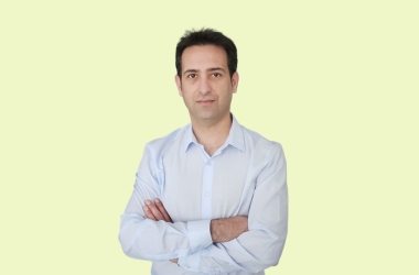 Meet Farzad Mian Zarasvand 